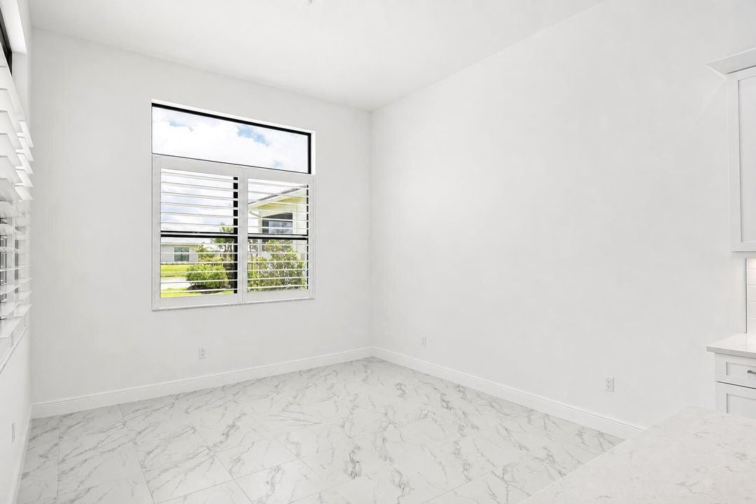 Open Concept Dining Area