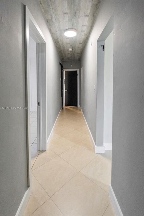 В аренду: $4,885 (3 спален, 2 ванн, 1551 Квадратных фут)