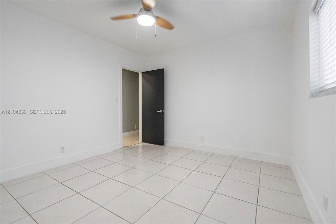 В аренду: $4,885 (3 спален, 2 ванн, 1551 Квадратных фут)