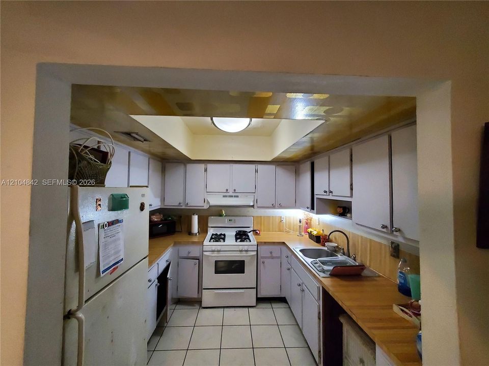 На продажу: $415,000 (3 спален, 2 ванн, 1170 Квадратных фут)