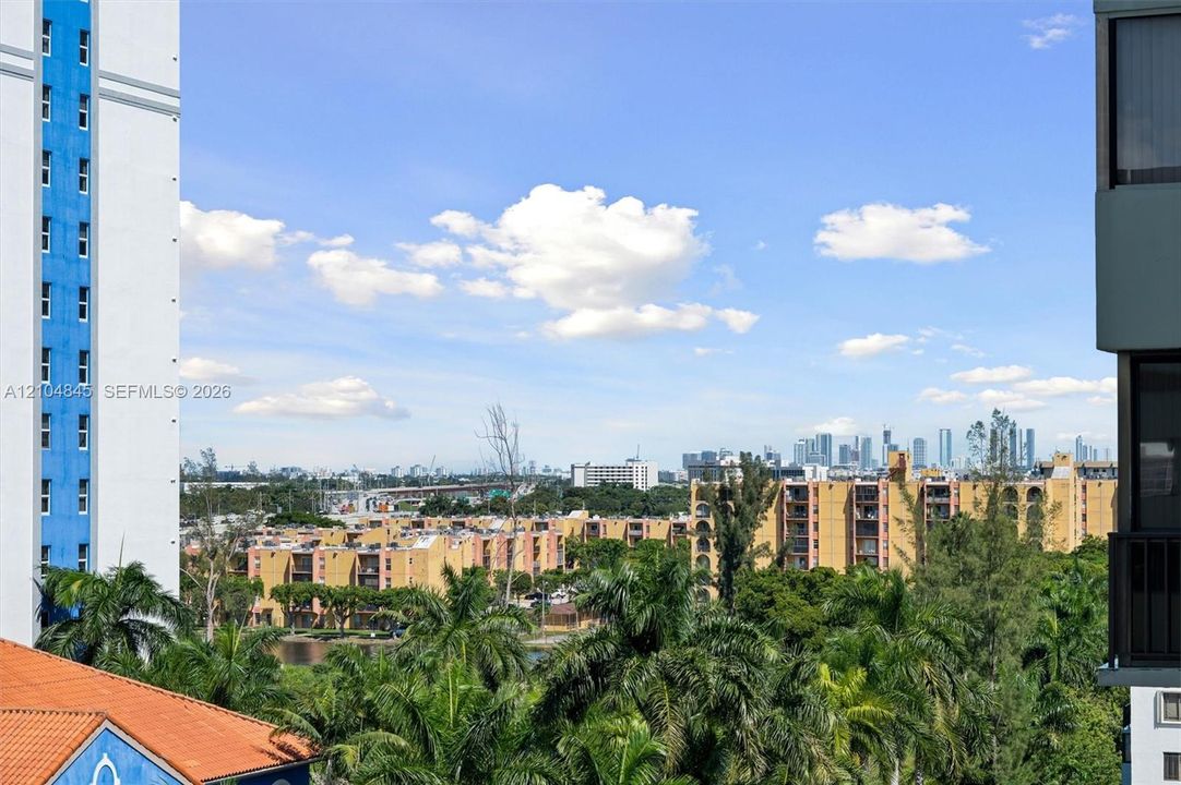 На продажу: $285,000 (2 спален, 2 ванн, 1037 Квадратных фут)