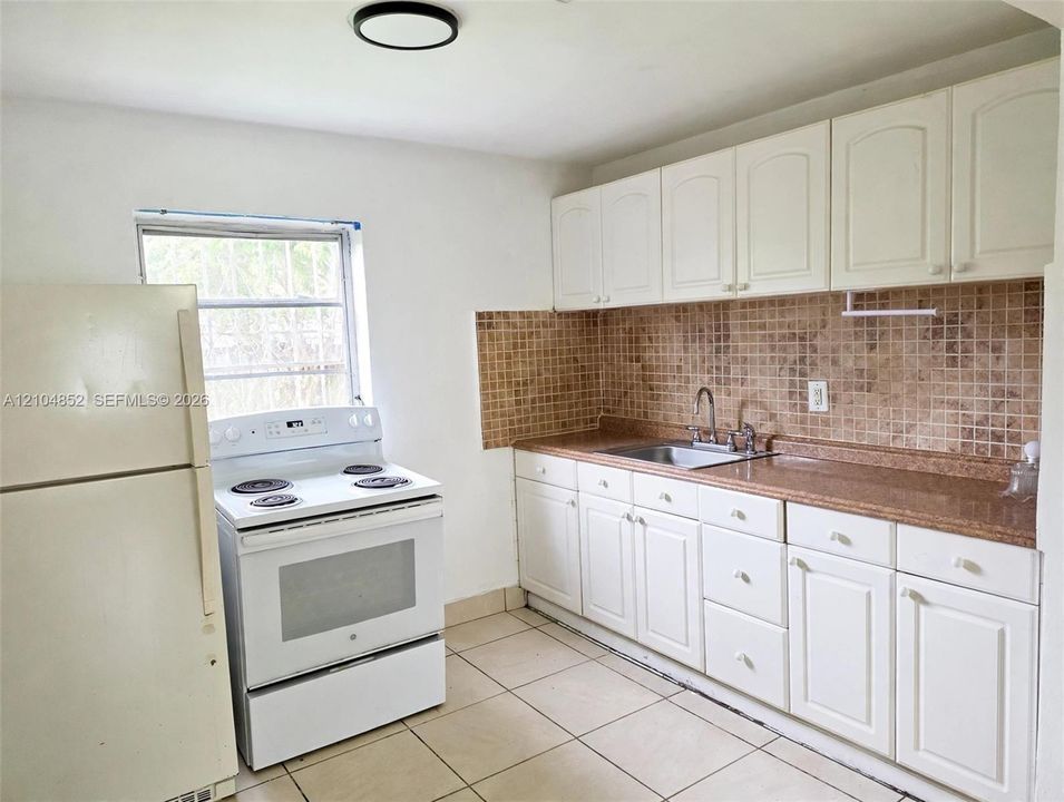 En Renta: $2,600 (3 camas, 1 baños, 945 Pies cuadrados)