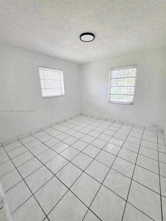 En Renta: $2,600 (3 camas, 1 baños, 945 Pies cuadrados)