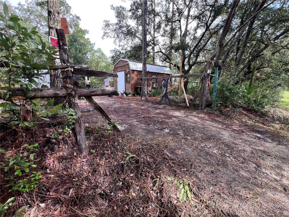待售: $25,000 (0.22 acres)