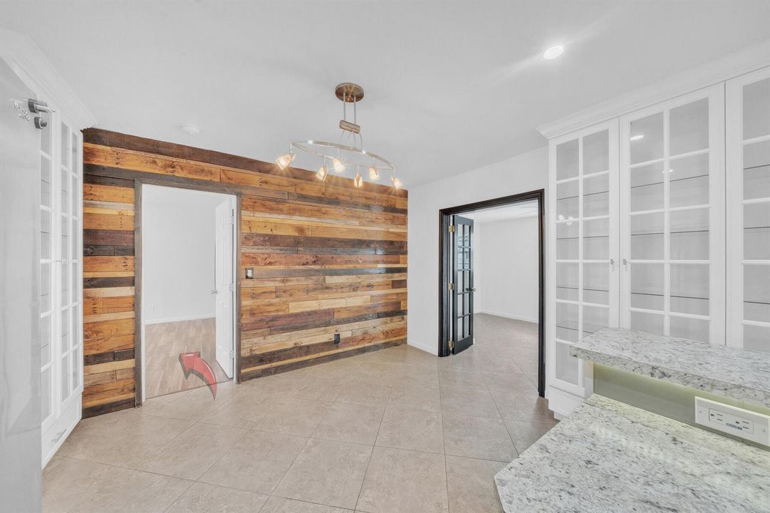 8 Breakfast Nook