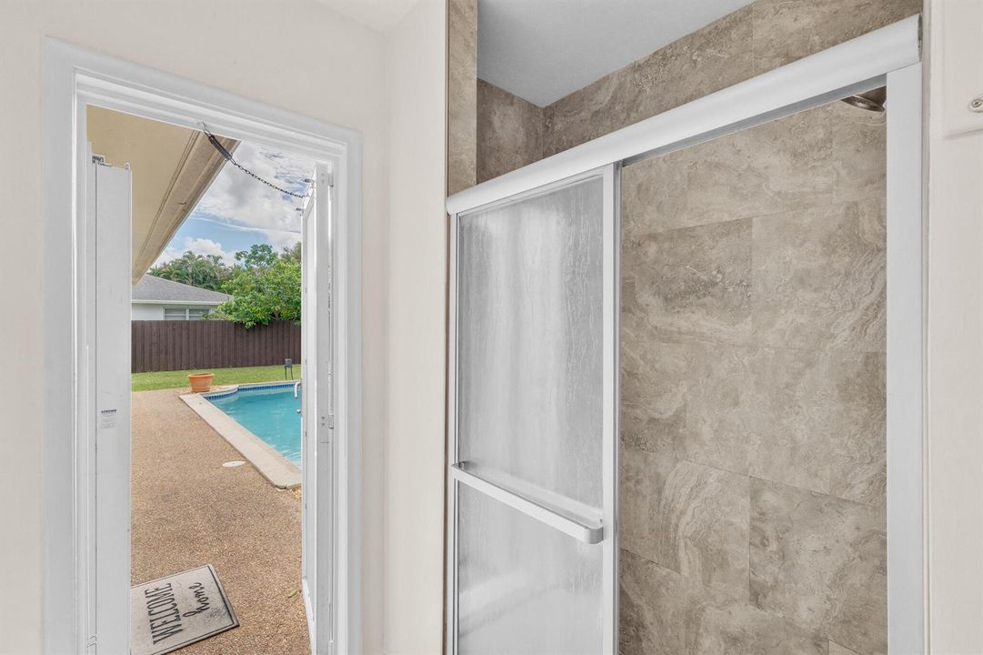 24 Cabana bath (2)