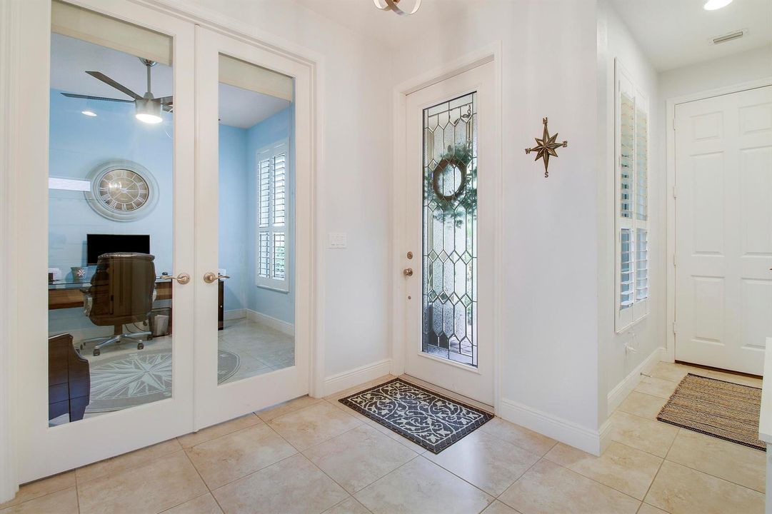 Office/Den Entry