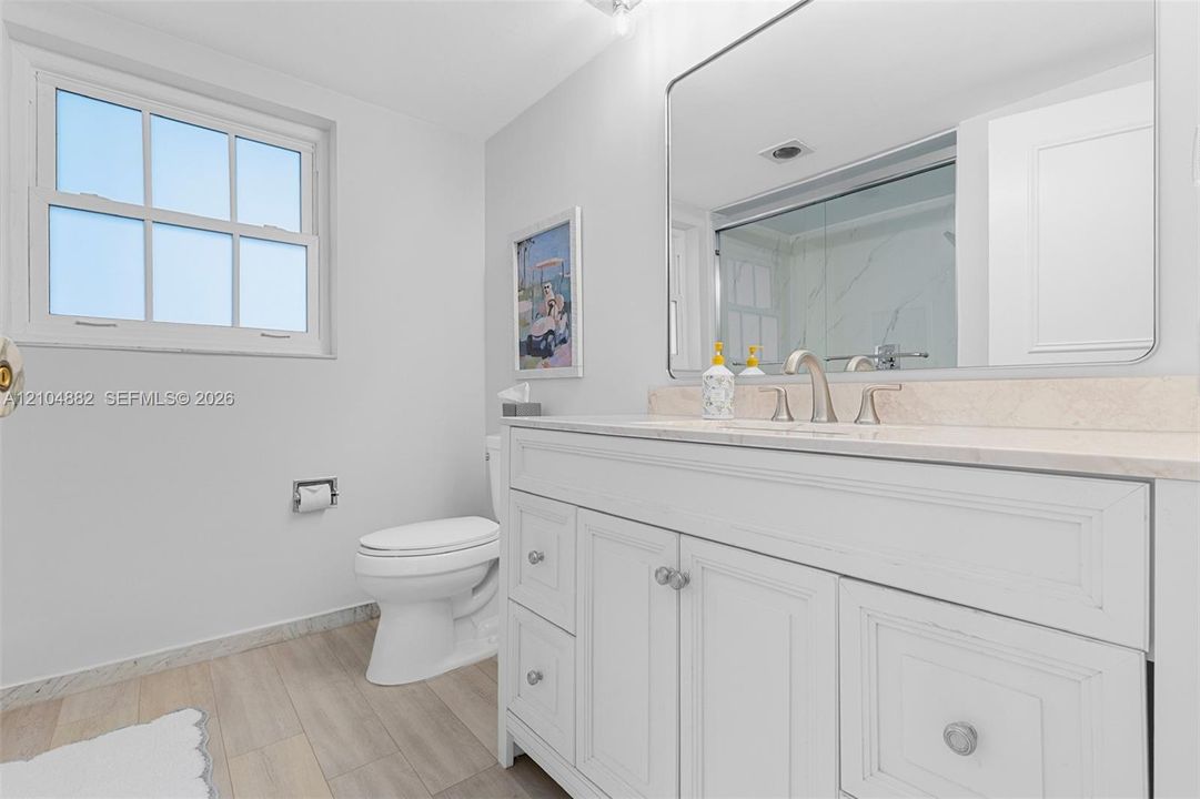For Sale: $595,000 (2 beds, 2 baths, 1395 Square Feet)