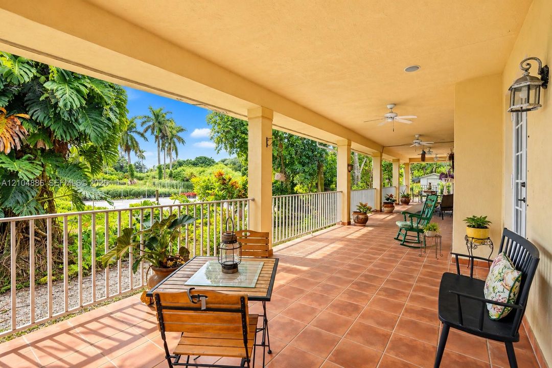 For Sale: $1,289,998 (4 beds, 2 baths, 2608 Square Feet)