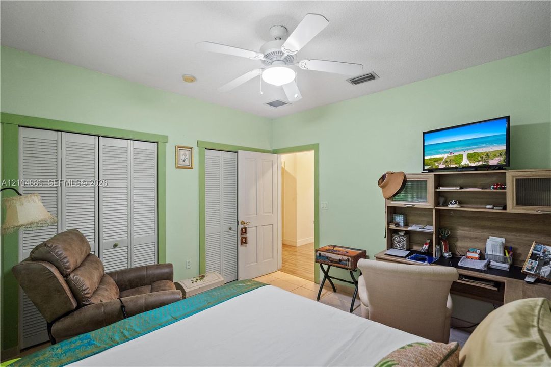 For Sale: $1,289,998 (4 beds, 2 baths, 2608 Square Feet)