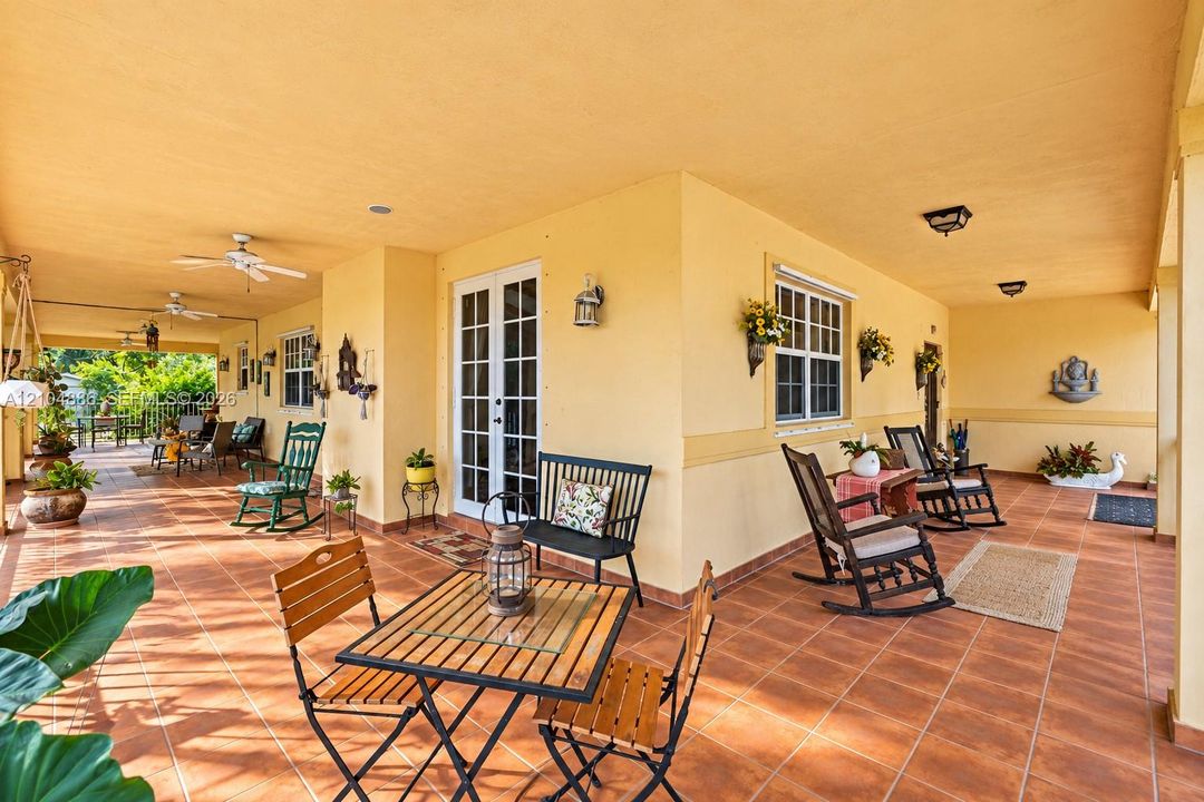 For Sale: $1,289,998 (4 beds, 2 baths, 2608 Square Feet)