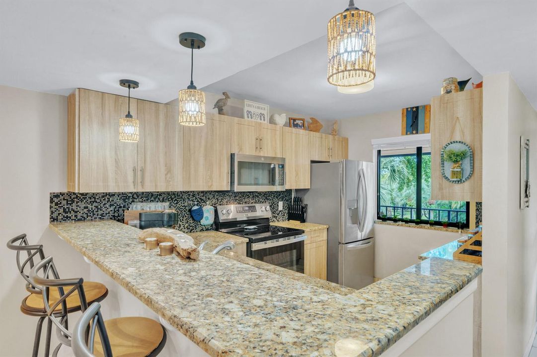 5 Kitchen (1)