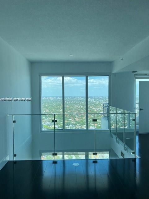 For Rent: $3,650 (1 beds, 2 baths, 951 Square Feet)