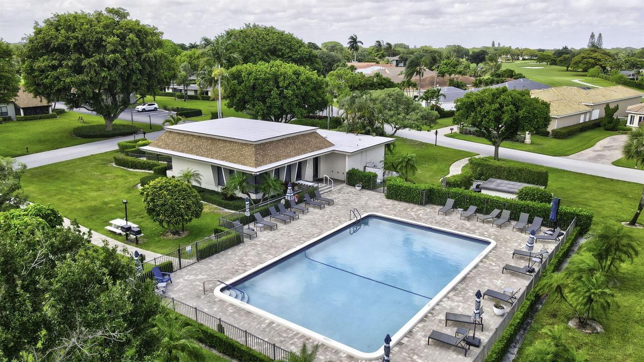 Satellite pool