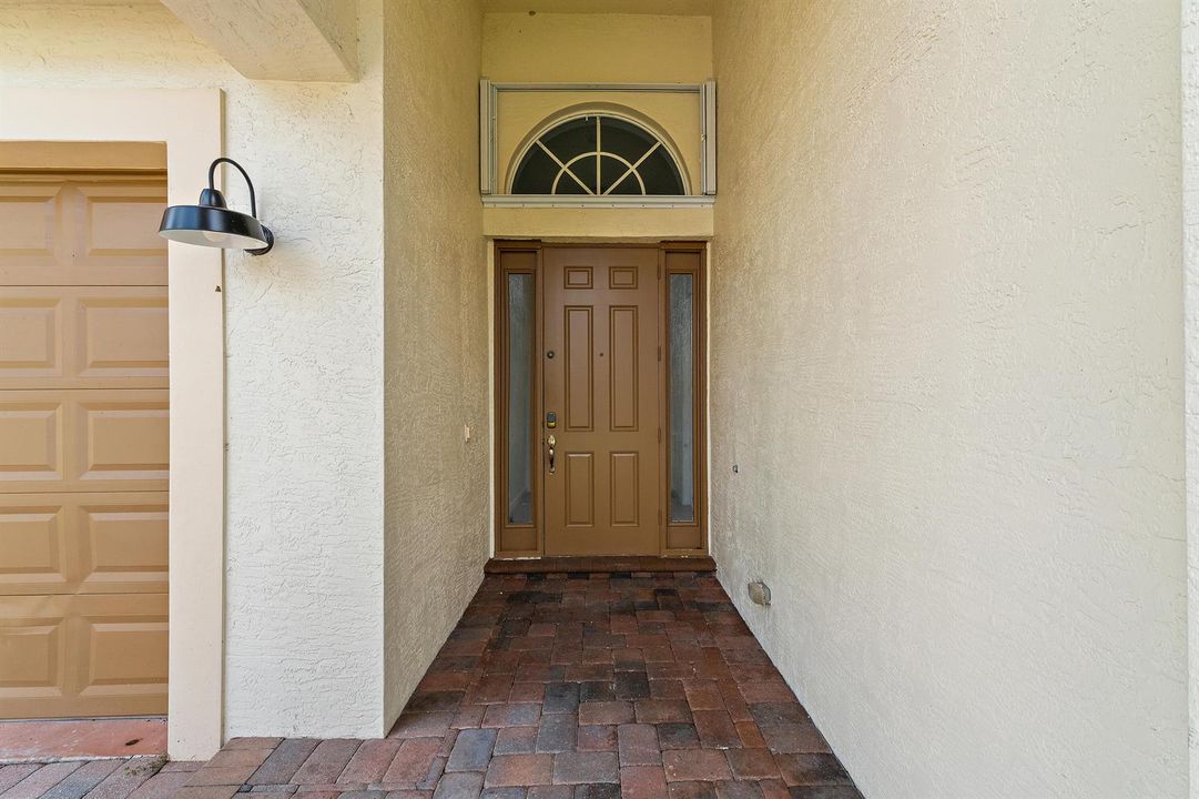 5183 FRONT DOOR ENTRY