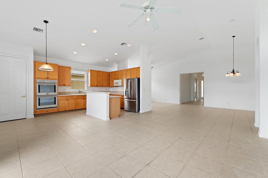 Soaring Ceilings, Open Living