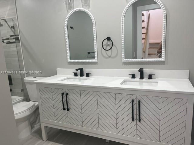 2nd bathroom 2nd floor