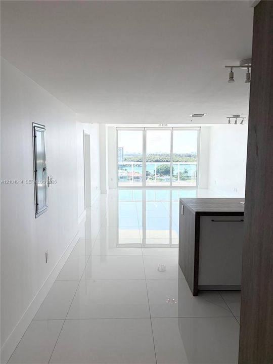 For Rent: $6,200 (2 beds, 3 baths, 1553 Square Feet)