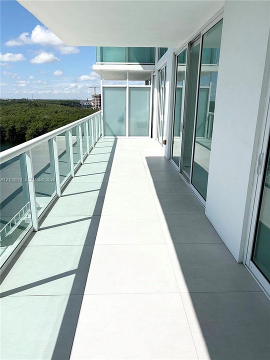 For Rent: $6,200 (2 beds, 3 baths, 1553 Square Feet)
