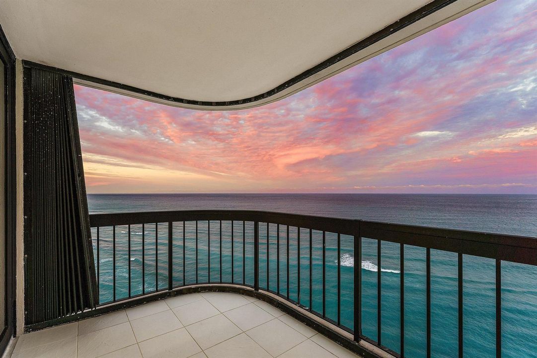 074-5380NorthOceanDrive-19D-RivieraBeach