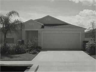 876 Greenleaf Cir