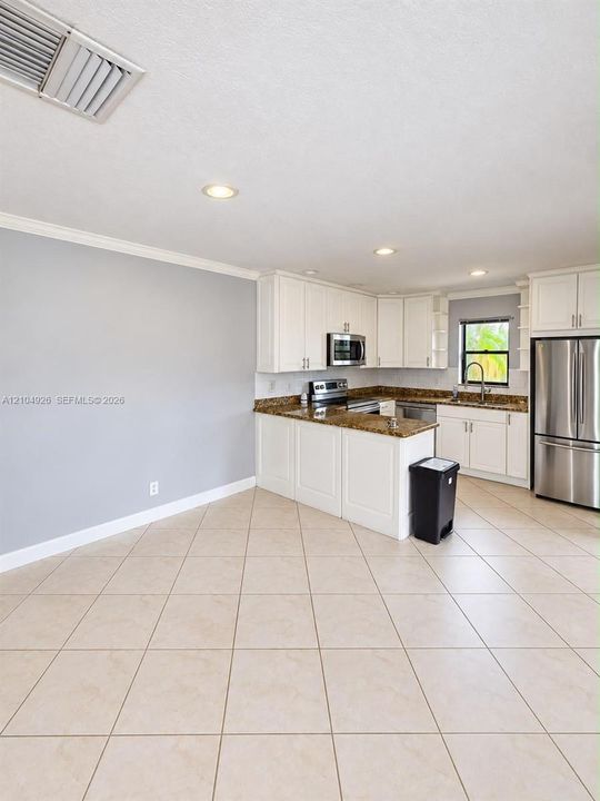 For Sale: $375,000 (3 beds, 2 baths, 1449 Square Feet)