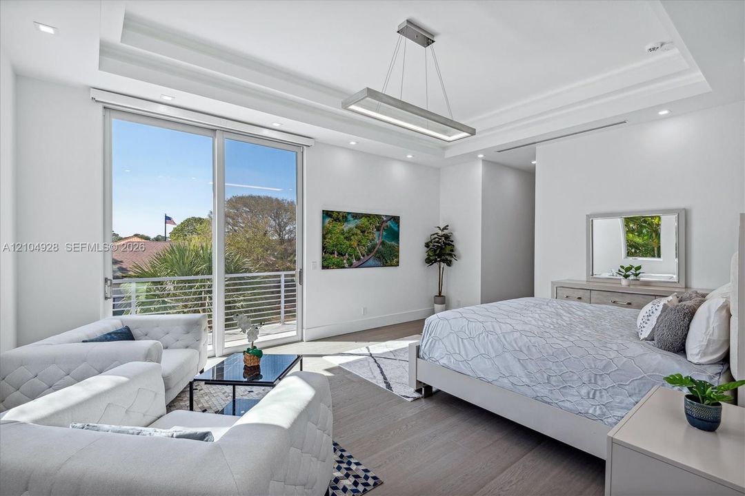 For Sale: $4,999,500 (5 beds, 5 baths, 5024 Square Feet)