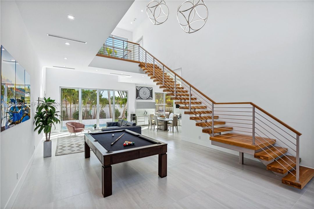 For Sale: $4,999,500 (5 beds, 5 baths, 5024 Square Feet)