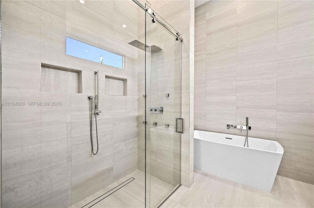 For Sale: $4,999,500 (5 beds, 5 baths, 5024 Square Feet)