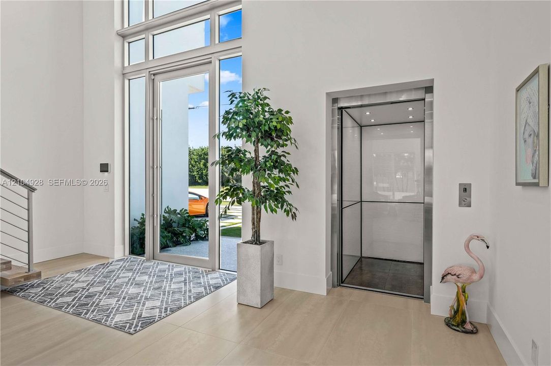 For Sale: $4,999,500 (5 beds, 5 baths, 5024 Square Feet)