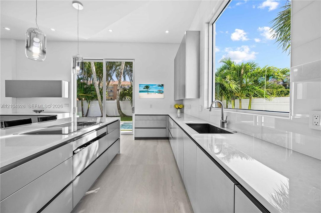 For Sale: $4,999,500 (5 beds, 5 baths, 5024 Square Feet)