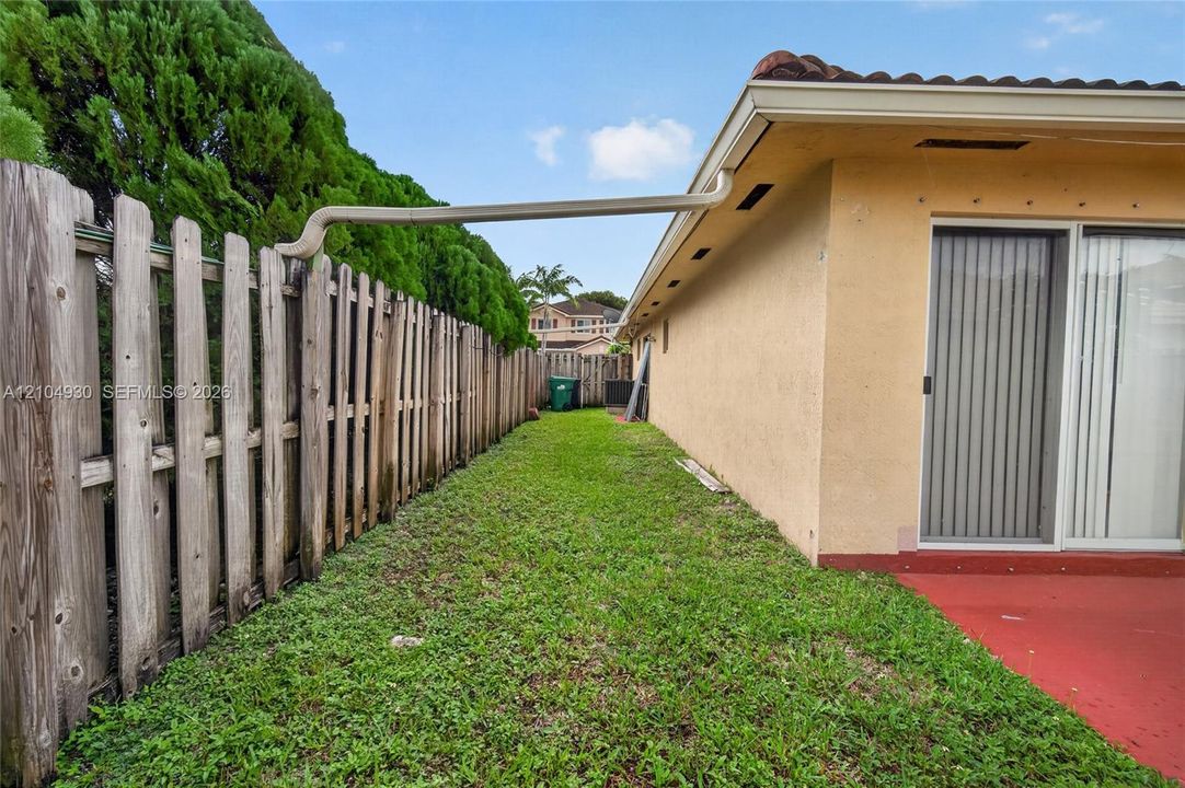 For Sale: $599,000 (3 beds, 2 baths, 1578 Square Feet)