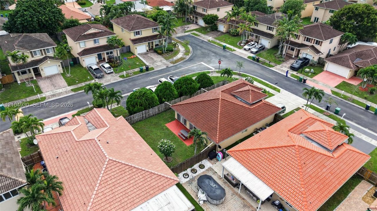 For Sale: $599,000 (3 beds, 2 baths, 1578 Square Feet)