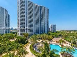 В аренду: $8,000 (4 спален, 3 ванн, 2940 Квадратных фут)