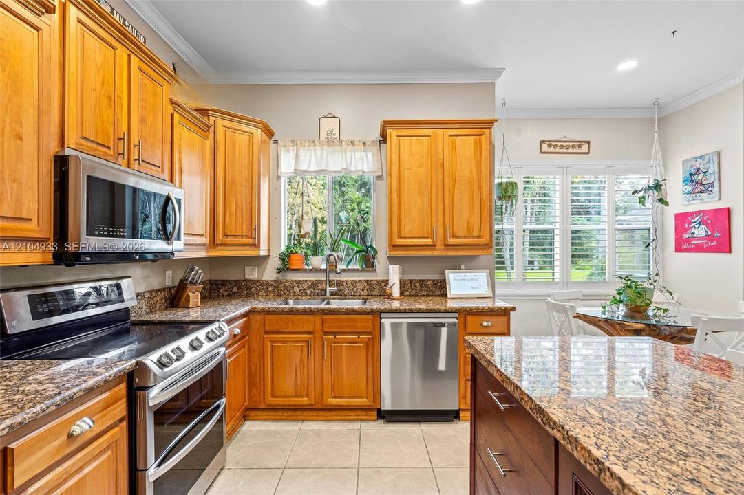 En Venta: $1,200,000 (4 camas, 2 baños, 2054 Pies cuadrados)