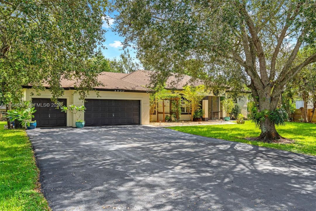 En Venta: $1,200,000 (4 camas, 2 baños, 2054 Pies cuadrados)