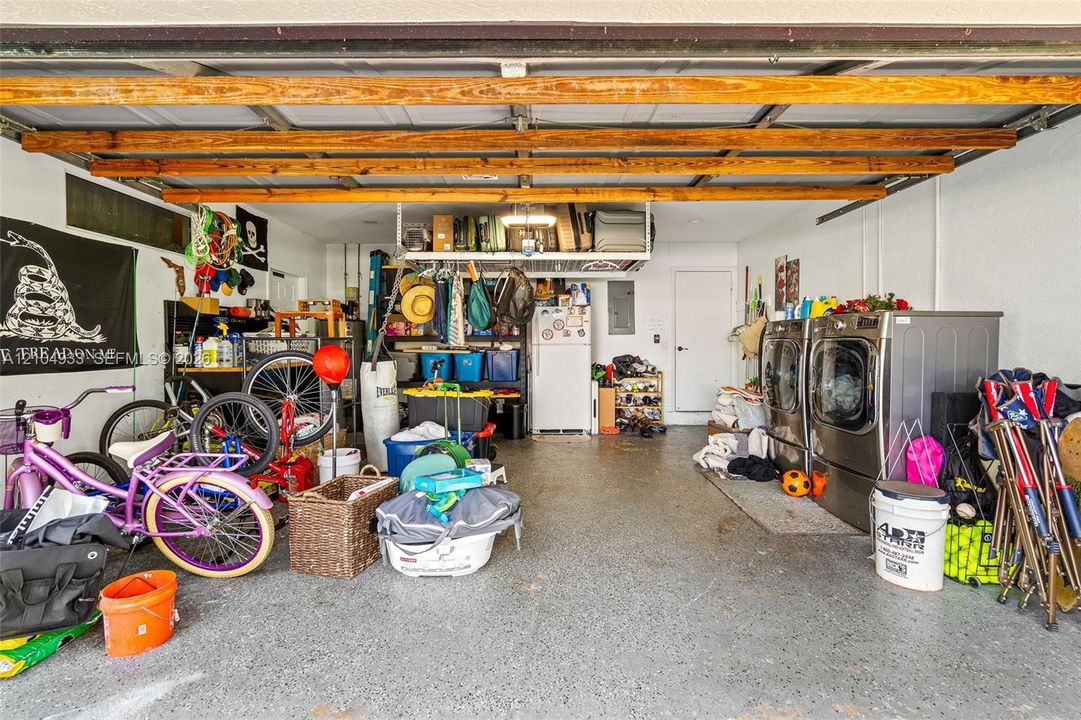 En Venta: $1,200,000 (4 camas, 2 baños, 2054 Pies cuadrados)