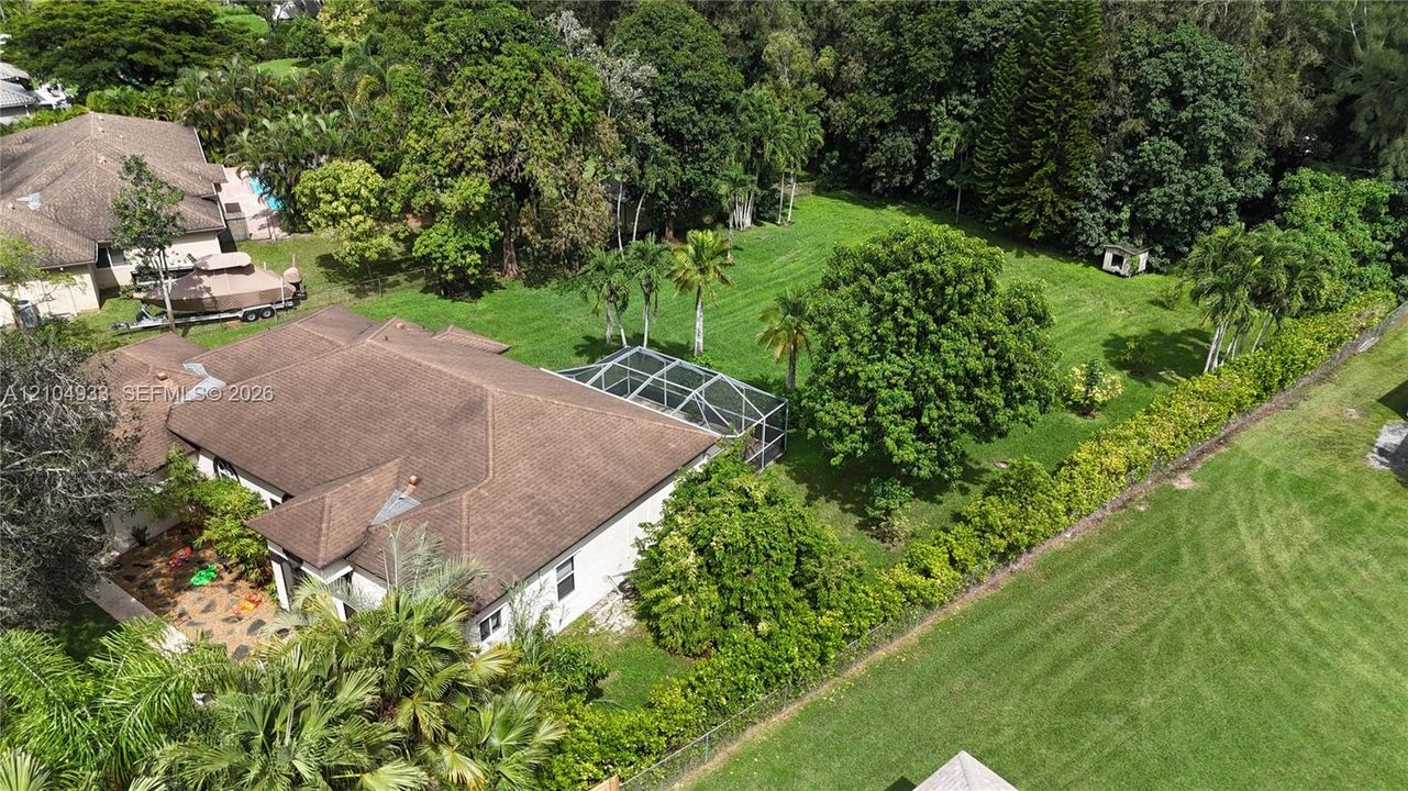 En Venta: $1,200,000 (4 camas, 2 baños, 2054 Pies cuadrados)