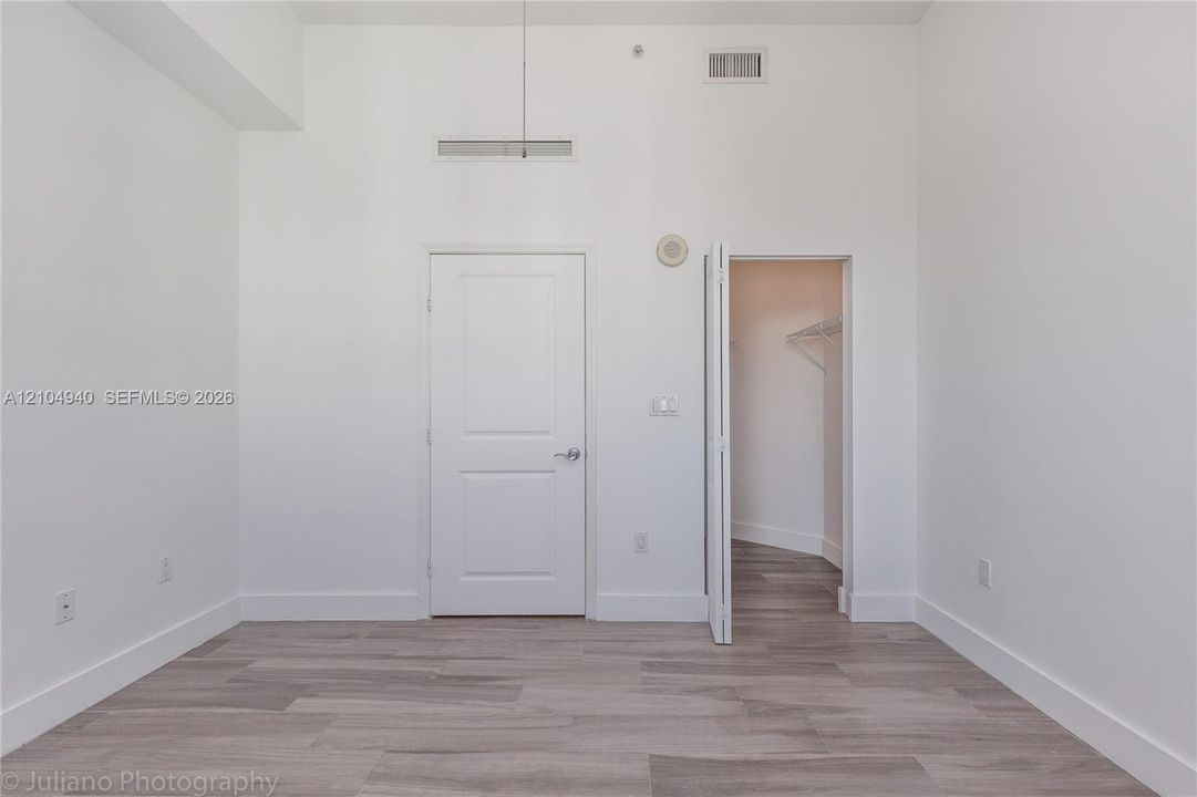 В аренду: $3,500 (2 спален, 2 ванн, 1251 Квадратных фут)