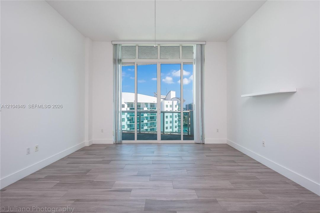 В аренду: $3,500 (2 спален, 2 ванн, 1251 Квадратных фут)