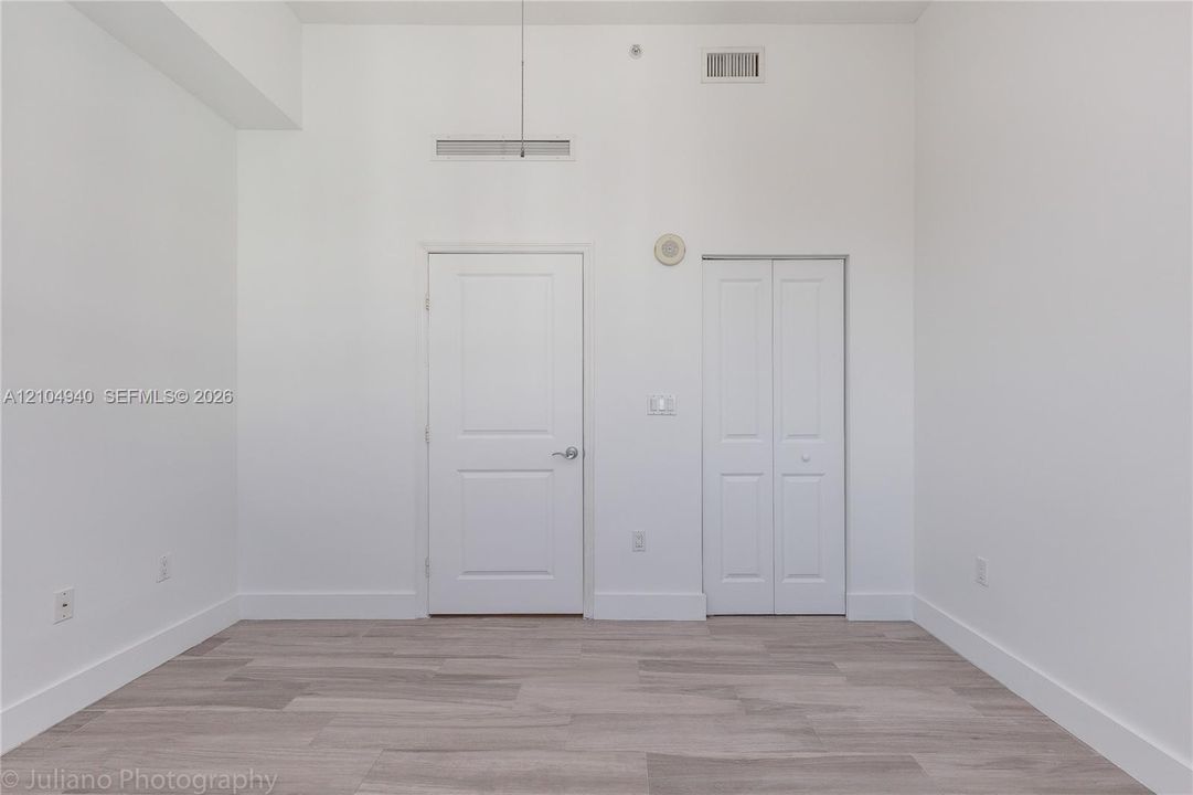В аренду: $3,500 (2 спален, 2 ванн, 1251 Квадратных фут)