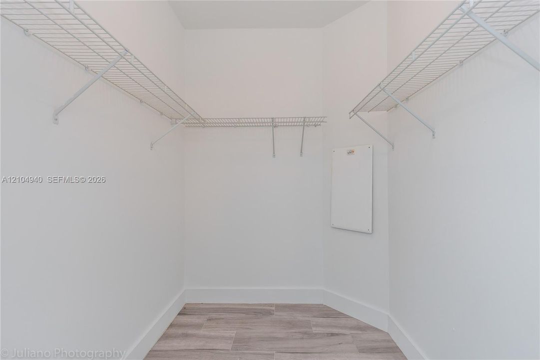 В аренду: $3,500 (2 спален, 2 ванн, 1251 Квадратных фут)