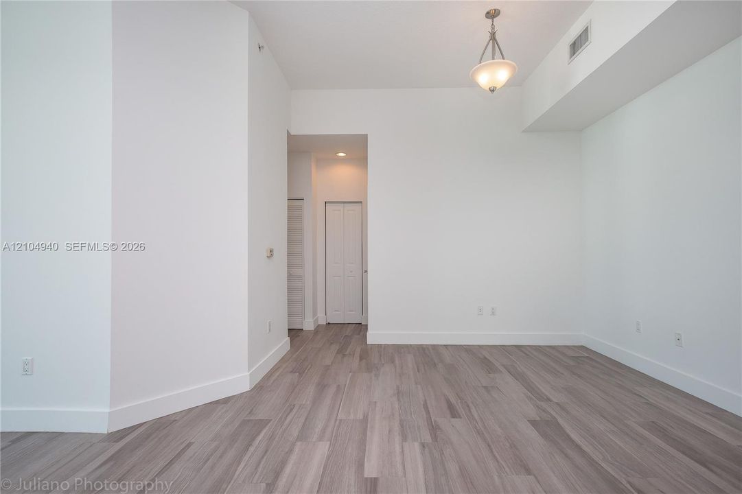 В аренду: $3,500 (2 спален, 2 ванн, 1251 Квадратных фут)