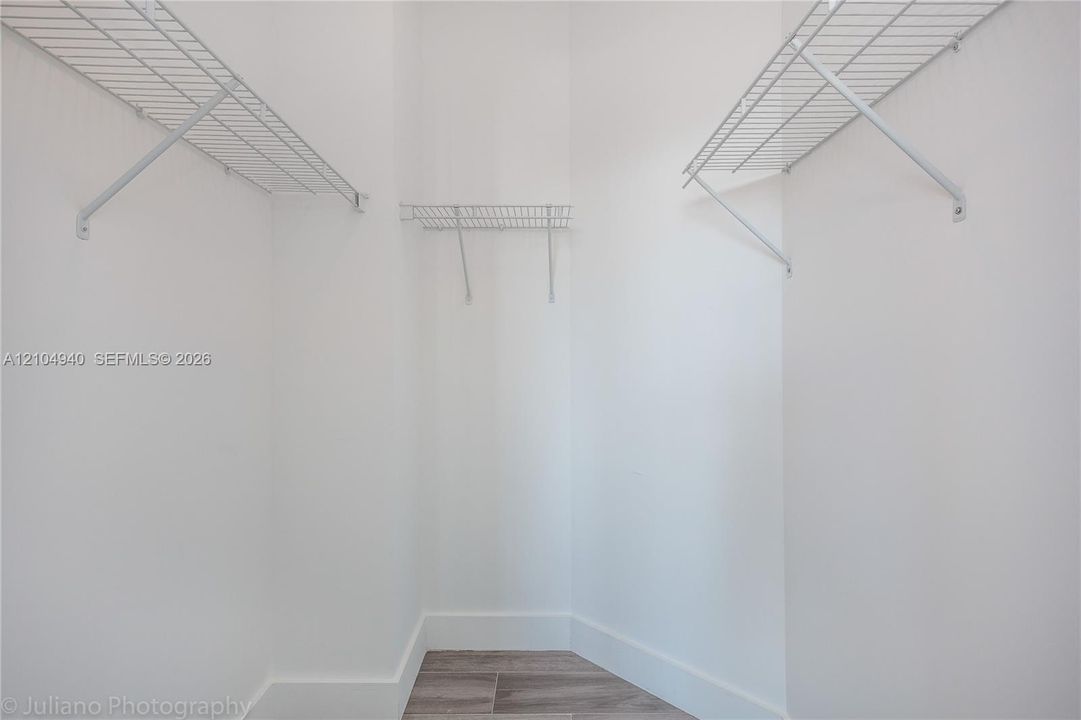 В аренду: $3,500 (2 спален, 2 ванн, 1251 Квадратных фут)