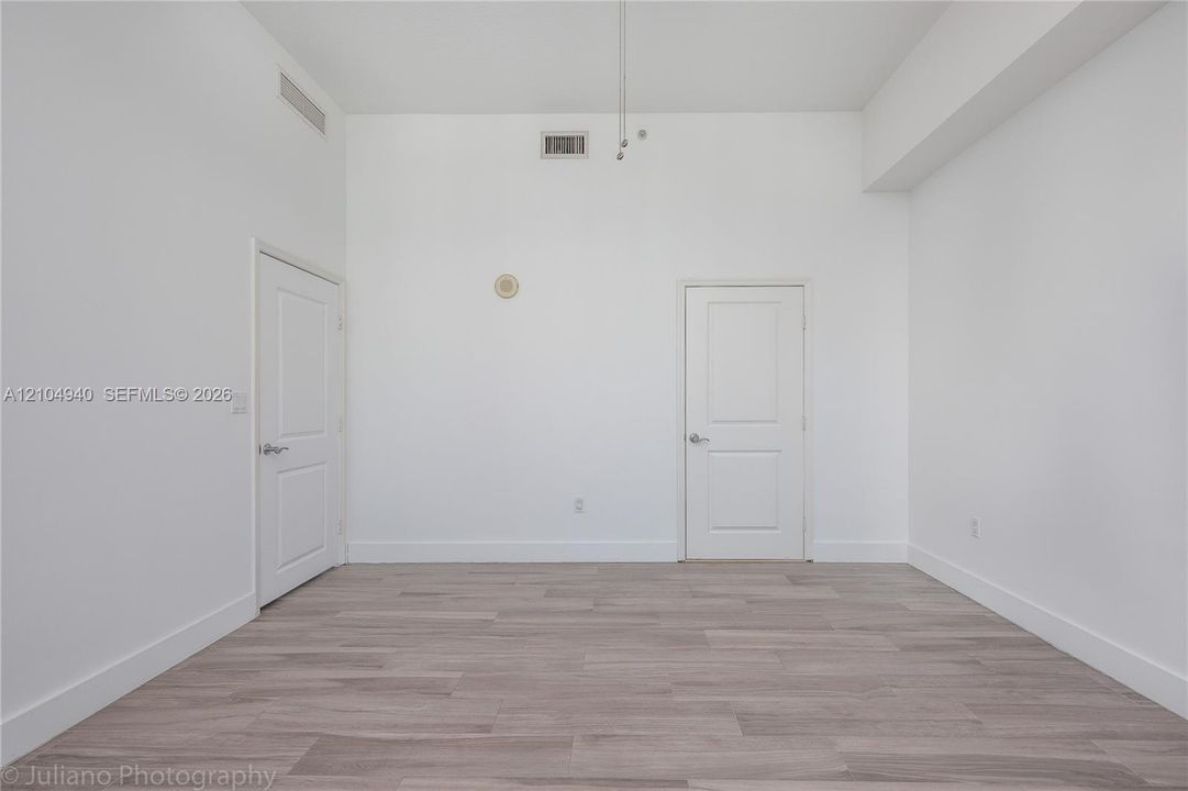 В аренду: $3,500 (2 спален, 2 ванн, 1251 Квадратных фут)