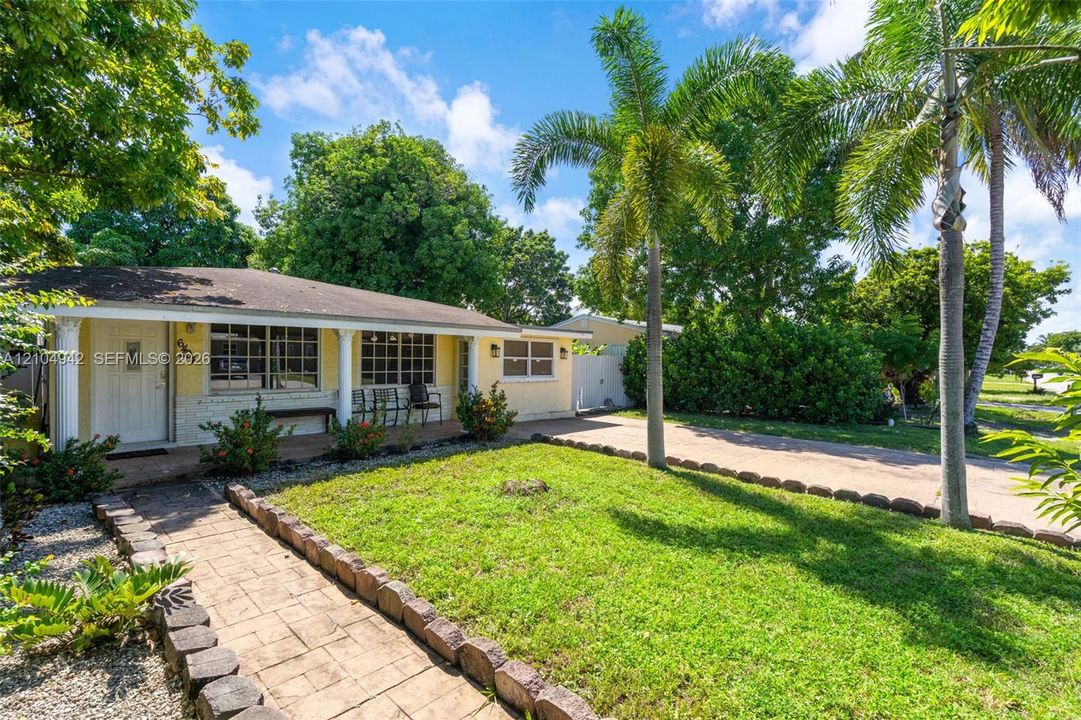 En Venta: $459,999 (4 camas, 2 baños, 1060 Pies cuadrados)