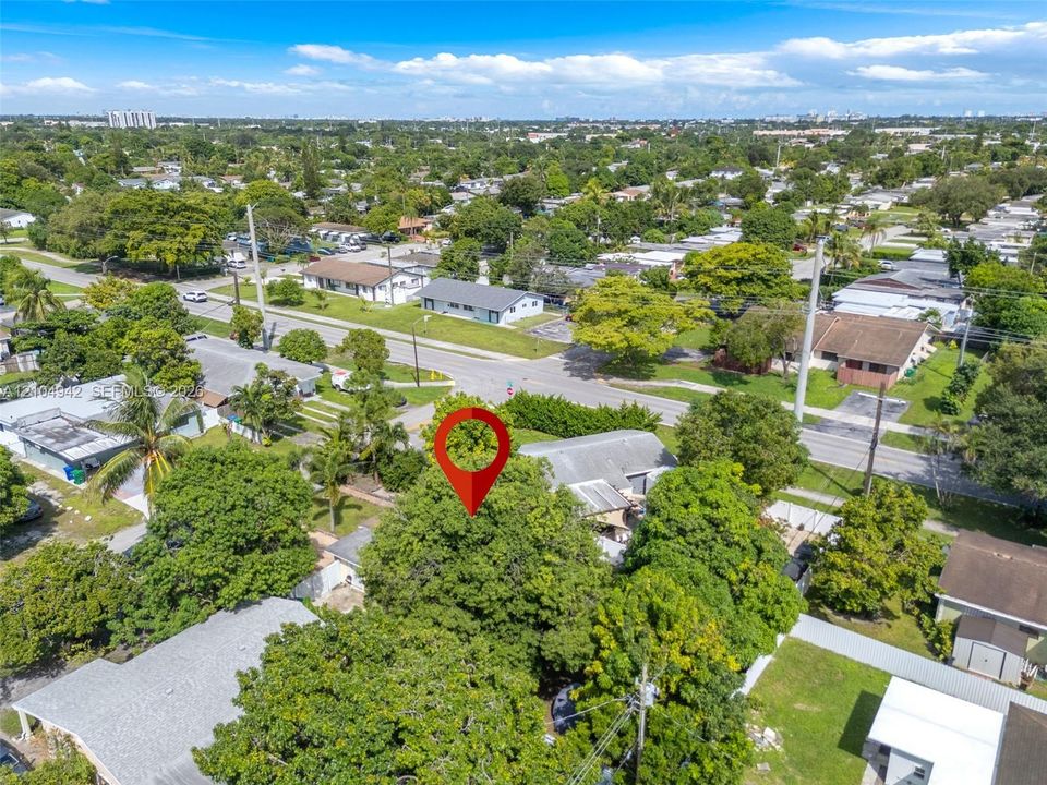 En Venta: $459,999 (4 camas, 2 baños, 1060 Pies cuadrados)