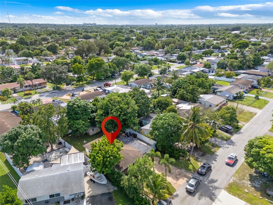 En Venta: $459,999 (4 camas, 2 baños, 1060 Pies cuadrados)