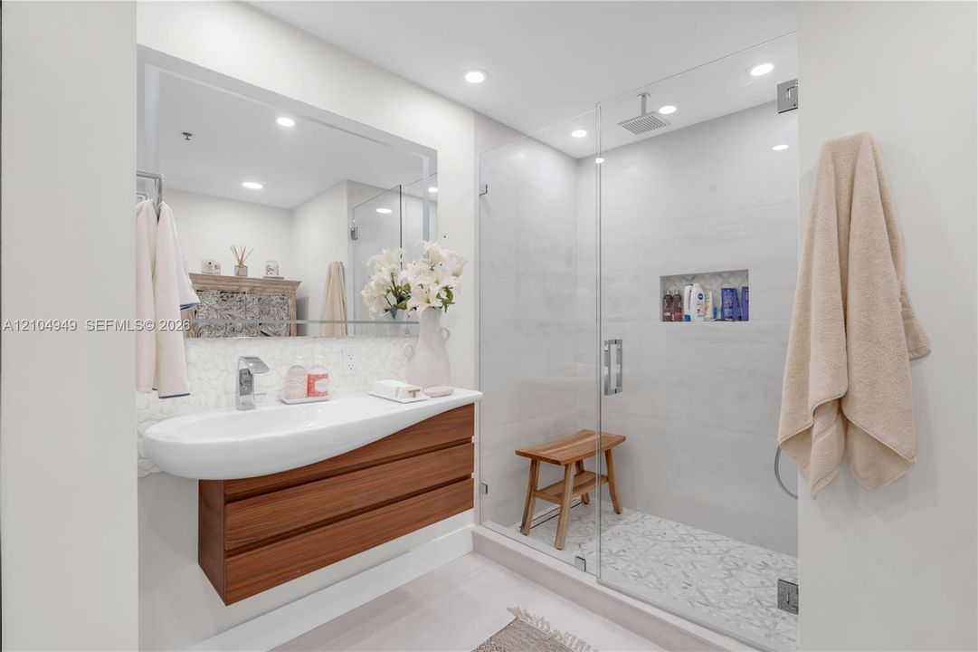En Venta: $1,199,000 (2 camas, 2 baños, 1306 Pies cuadrados)
