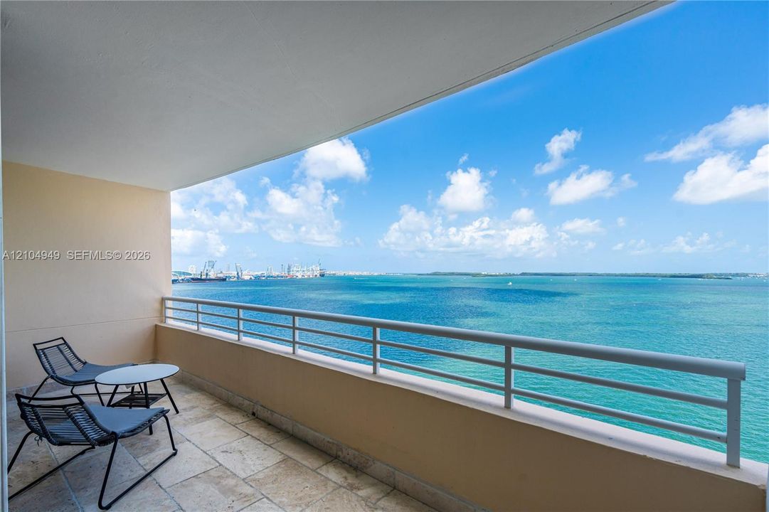 En Venta: $1,199,000 (2 camas, 2 baños, 1306 Pies cuadrados)